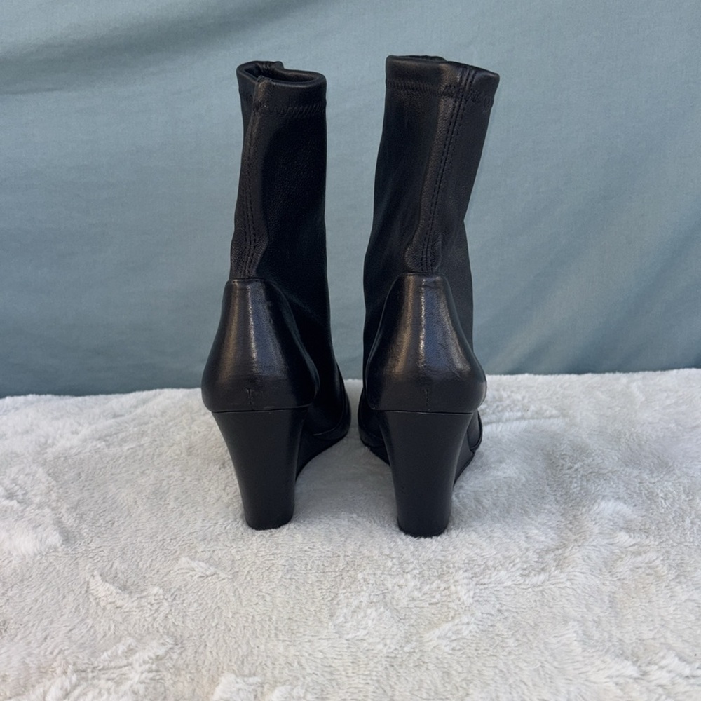 Euc Stuart Weitzman Pointed-Toe Wedge Boot Black … - image 4
